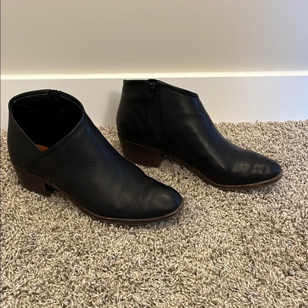 Lucky Brand Black Leather Ankle Booties
